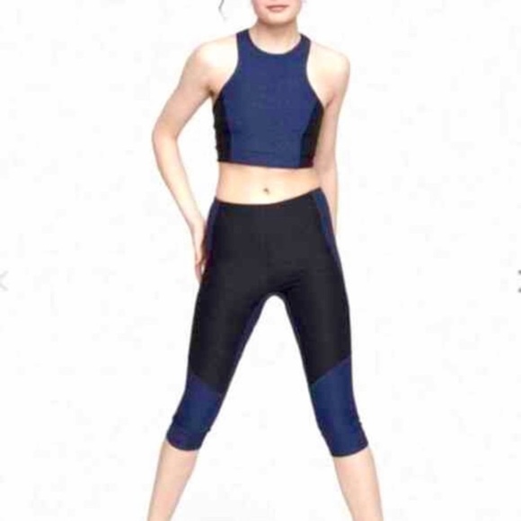 Outdoor Voices ColorBlock Capri Pants in Blue & Black Size M - Picture 2 of 9